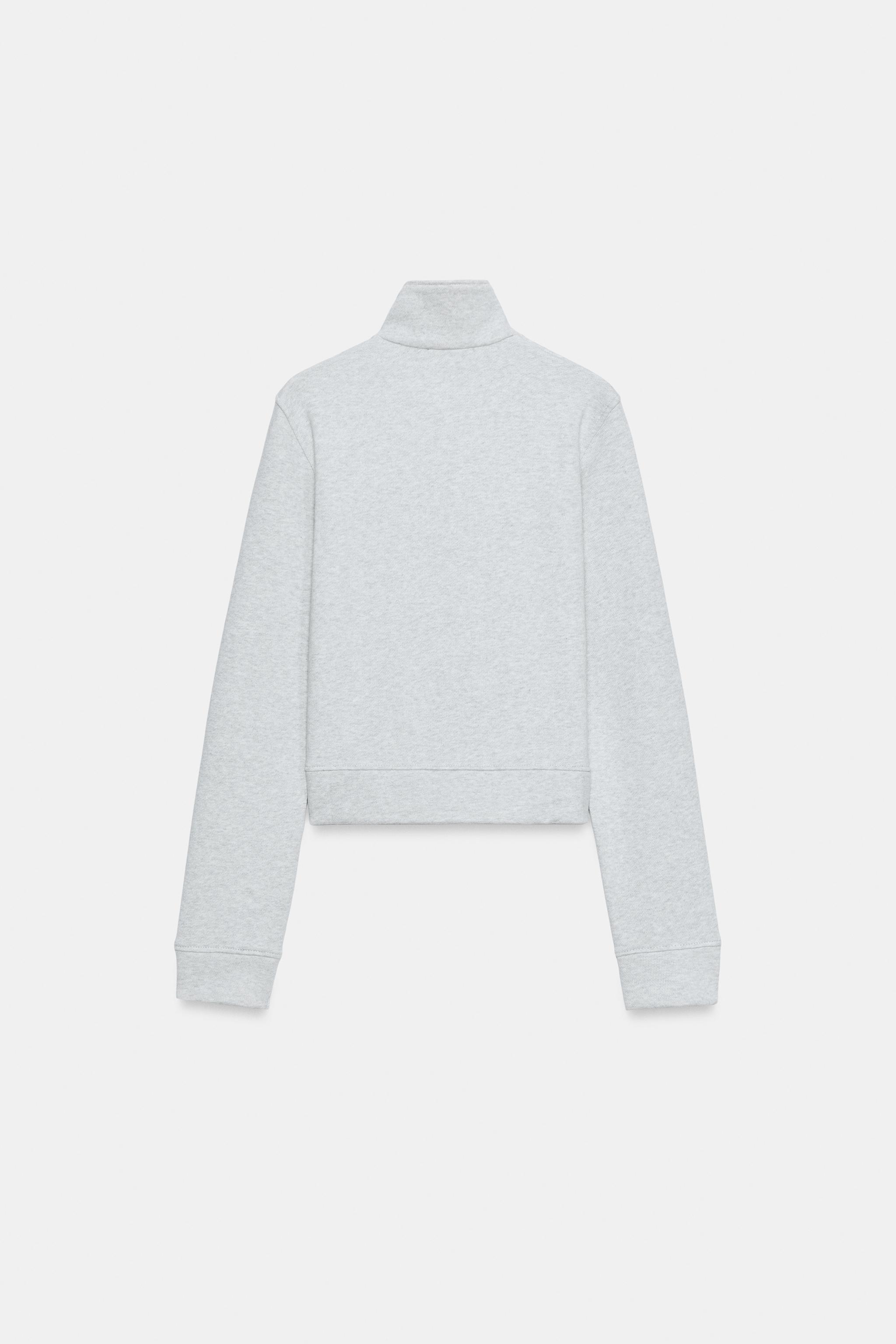 BUTTON ZIP SWEATSHIRT